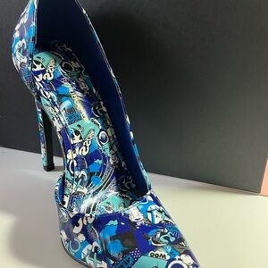 Stylish Blue Comic Women's Heels